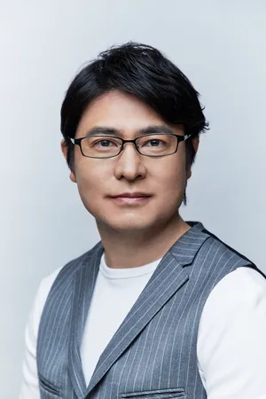 安東弘樹氏写真